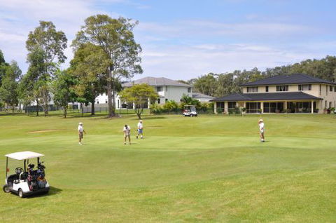 Emerald Downs Golf Course - Accommodation Gold Coast 3