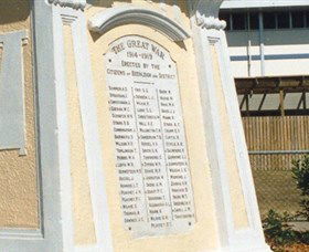Beenleigh War Memorial - Accommodation Gold Coast 2