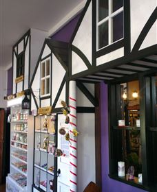 Edgey's Manor - 1 Gold Coast 2