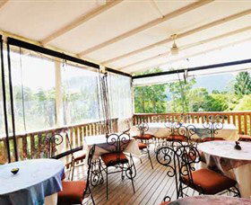 Blue Knob Hall Gallery And Cafe - Accommodation Gold Coast 3