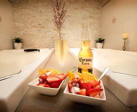 Aqua Vitae Day Spa - Gold Coast 4U 0