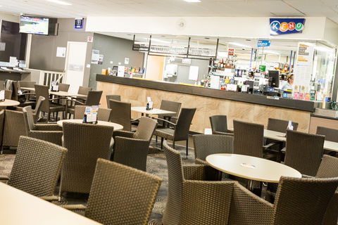 Lake Conjola Bowling Club - Gold Coast 4U 2