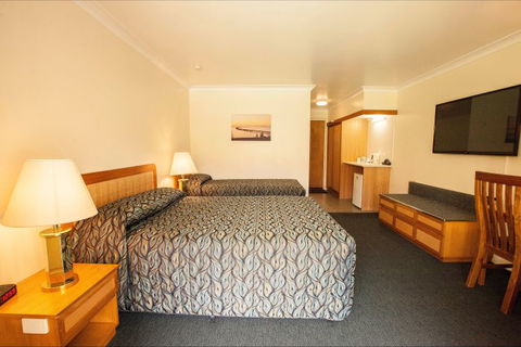 Comfort Inn Bay Of Isles - Accommodation Gold Coast 1