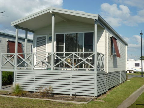 Belmont Pines Lakeside Holiday Park - Gold Coast 4U 2