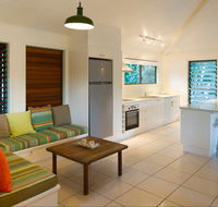 The Retreat Beach Houses - Accommodation Gold Coast