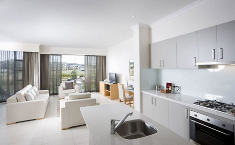 Mercure Kooindah Waters Central Coast - Accommodation Gold Coast 1
