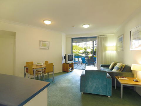 Oaks Calypso Plaza - Accommodation Gold Coast 3