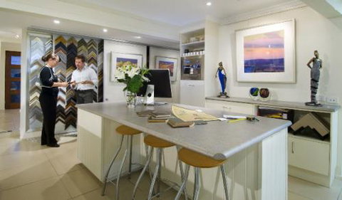 Art Nuvo Gallery - Accommodation Gold Coast 0