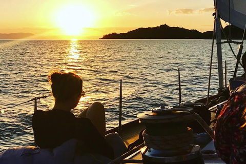 Magnetic Island Twilight Sailing Cruise - 1 Gold Coast 1