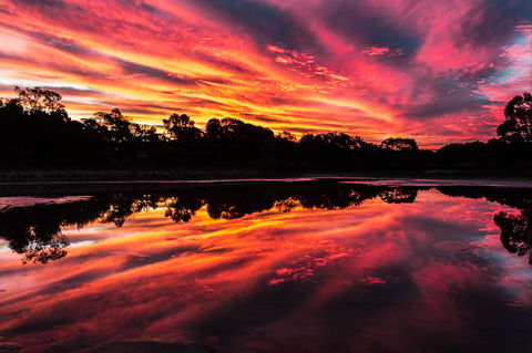 Lake McIntyre - Accommodation Gold Coast 1