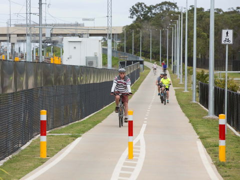Petrie To Kippa-Ring Shared Pathway - Accommodation Gold Coast 1