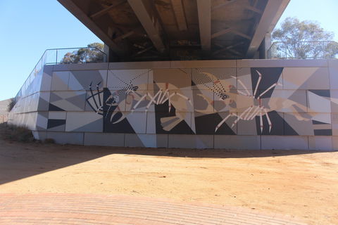 Berri Bridge Mural - 1 Gold Coast 0