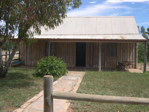 Early Settlers Cottage (Solly's Hut) - Accommodation Gold Coast 0