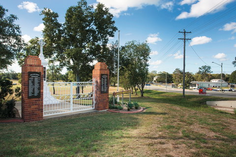 Eton - Accommodation Gold Coast 2