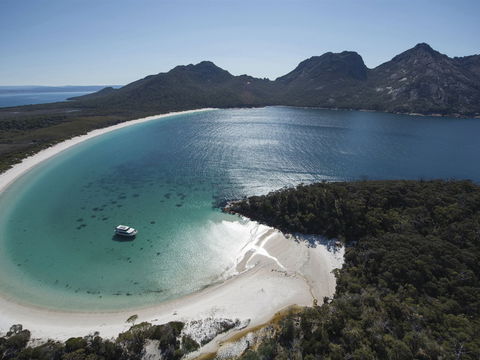 Coles Bay - 1 Gold Coast 1