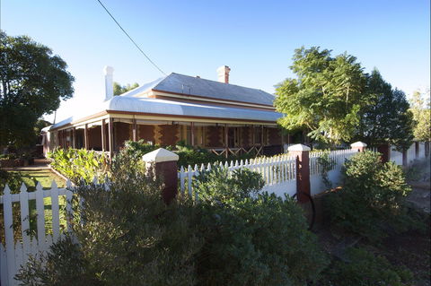 Hoover House - Accommodation Gold Coast 0