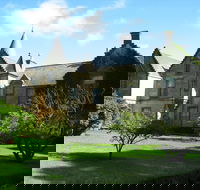 Overnewton Castle - Accommodation Gold Coast