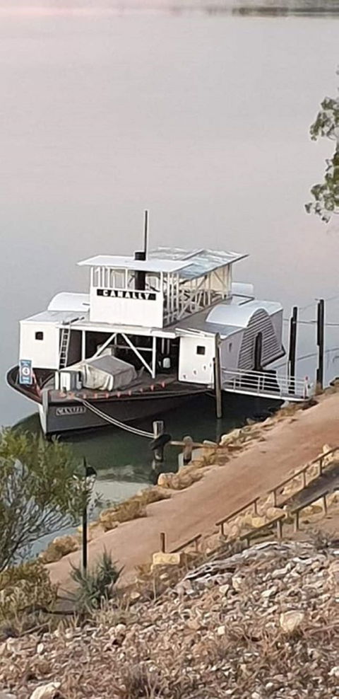 PS Canally - Morgan SA - Accommodation Gold Coast 0