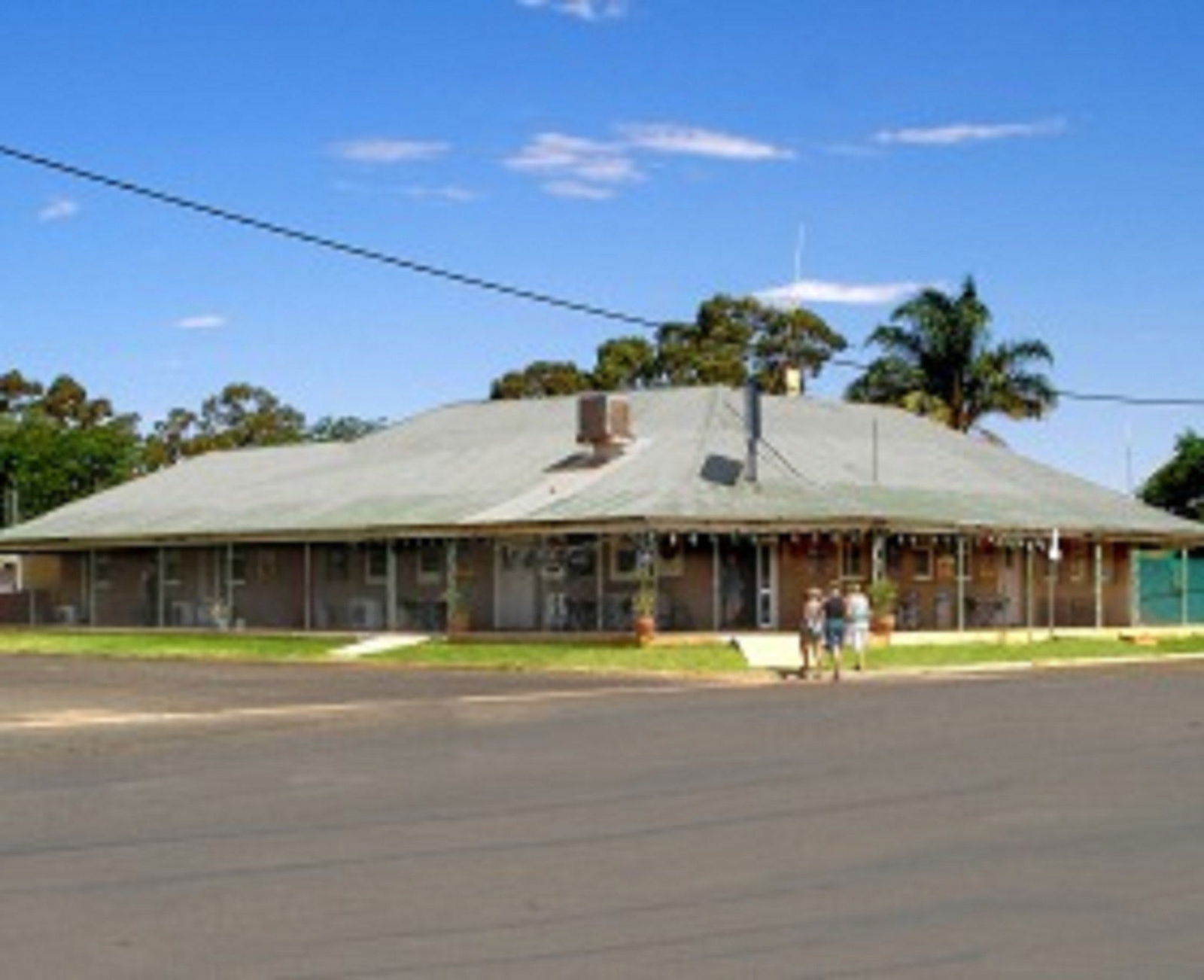 Tullibigeal NSW Accommodation Gold Coast