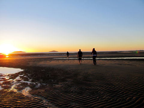 Far Beach - Accommodation Gold Coast 0