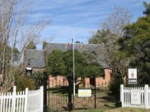 Gresford - 1 Gold Coast 1