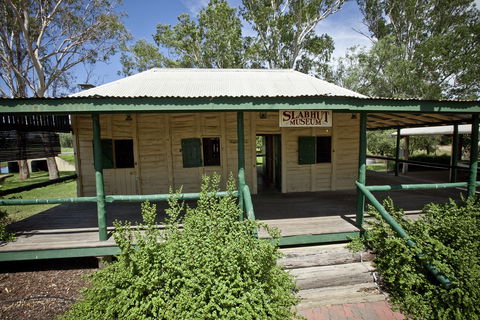 Lenroy Slab Hut - Accommodation Gold Coast 0