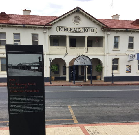 Naracoorte Heritage Trail - 1 Gold Coast 1