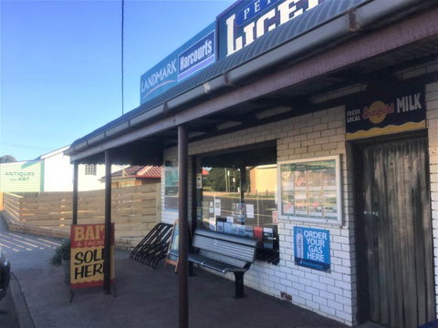 Peterborough Licensed Grocers - Accommodation Gold Coast 0