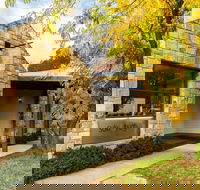 Suki and Hugh Gallery - Accommodation Gold Coast