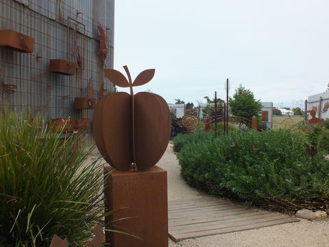 Overwrought Sculpture Garden And Gallery - 1 Gold Coast 1
