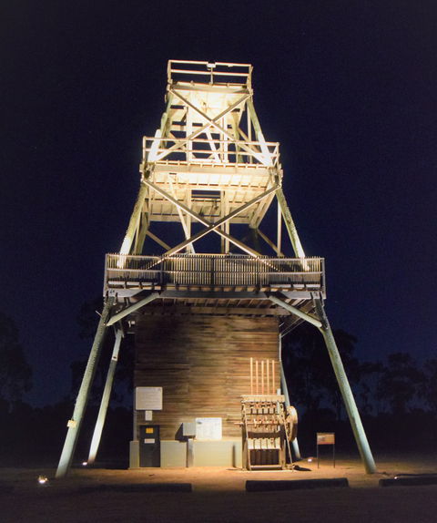 True Blue Poppet Head - Cooinda Park - Accommodation Gold Coast 0