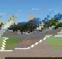 War Memorial and Heroes Avenue Roma - Accommodation Gold Coast