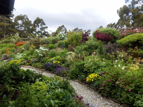 Woodbridge Hill Handweaving Studio - Accommodation Gold Coast 2