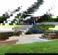 Dunwich War Memorial - Accommodation Gold Coast