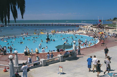 Eastern Beach Reserve - Accommodation Gold Coast 1