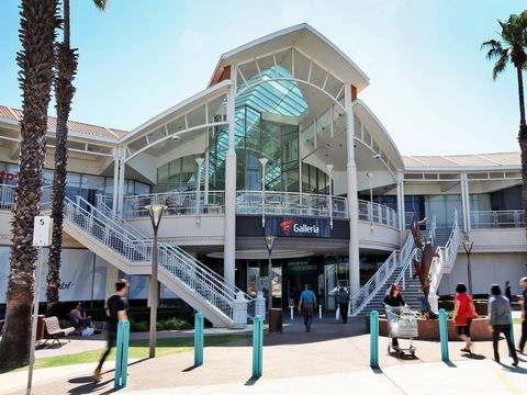 Galleria Shopping Centre - Gold Coast 4U 0