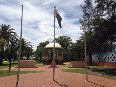 Kingaroy Memorial Park - Accommodation Gold Coast 0