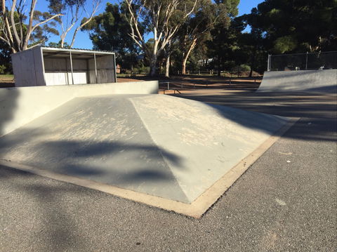 Moonta Skatepark - 1 Gold Coast 0