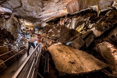 Jenolan Caves: Lucas Cave Tour - Accommodation Gold Coast 3