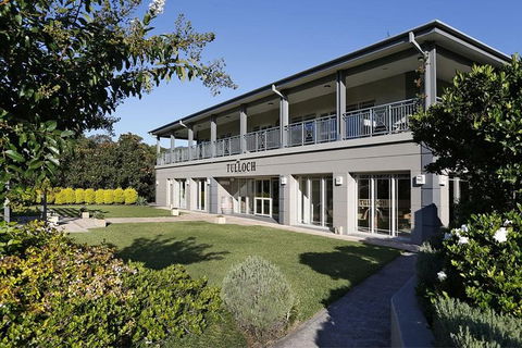 Tulloch Wines - Wine Tasting Paired With Local Handmade Chocolates - Accommodation Gold Coast 9