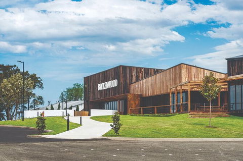 VIP Soil-To-Cellar Experience - Accommodation Gold Coast 2