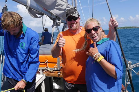 2-Day Great Barrier Reef Combo: Green Island Sailing And Outer Reef Snorkel Cruise - Accommodation Gold Coast 3