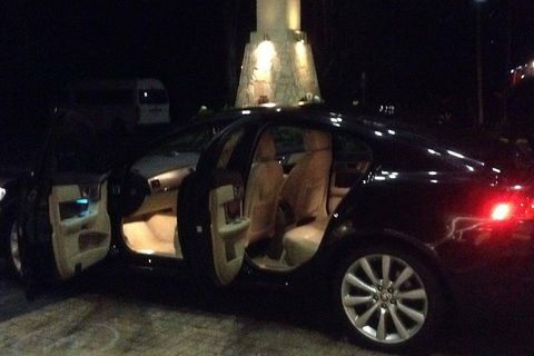 Jaguar Limousine Transfer Cairns Airport To Port Douglas - Accommodation Gold Coast 0