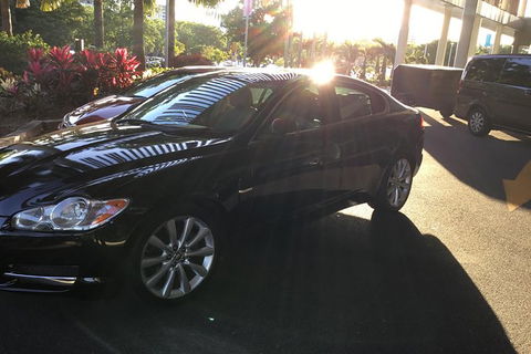 Jaguar Limousine Transfer Cairns Airport To City Or Return - Accommodation Gold Coast 6