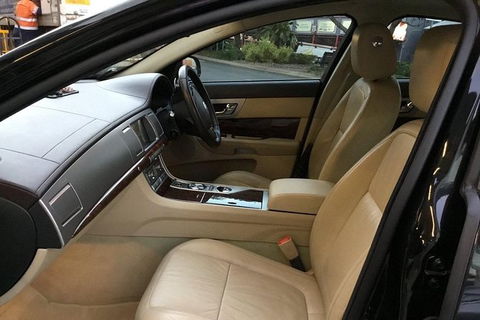 Jaguar Limousine Transfer Cairns Airport To City Or Return - Accommodation Gold Coast 7