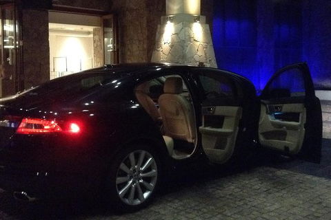 Jaguar Limousine Transfer Cairns Airport To Palm Cove - Accommodation Gold Coast 2