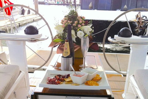 Sailing Curlew Escape On Moreton Bay - Accommodation Gold Coast 1