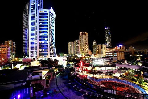 Gold Coast Airport Transfers : Gold Coast City To Airport OOL In Luxury Car - Accommodation Gold Coast 1