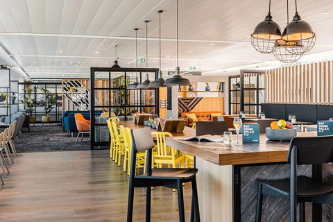 Brisbane Airport - My Lounge - Accommodation Gold Coast 0