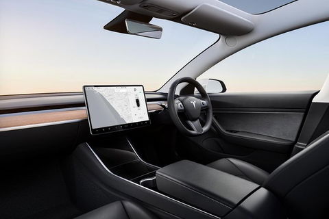 Adelaide Airport Departure Transfer In A Tesla Model3 EV - 1 Gold Coast 0